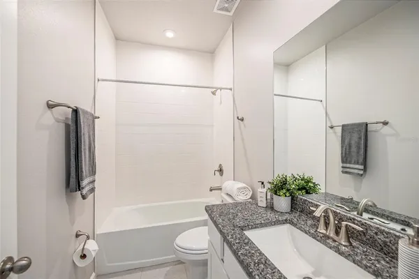 $800,000 | 2326 Village Amble Loop, Lutz, FL 33558