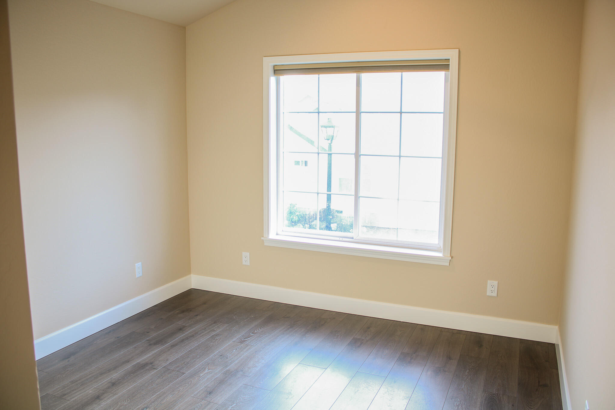 237 Willow Way Talent, OR 97540 - Photo 20 of 28 Kirt Real Estate 2025-47