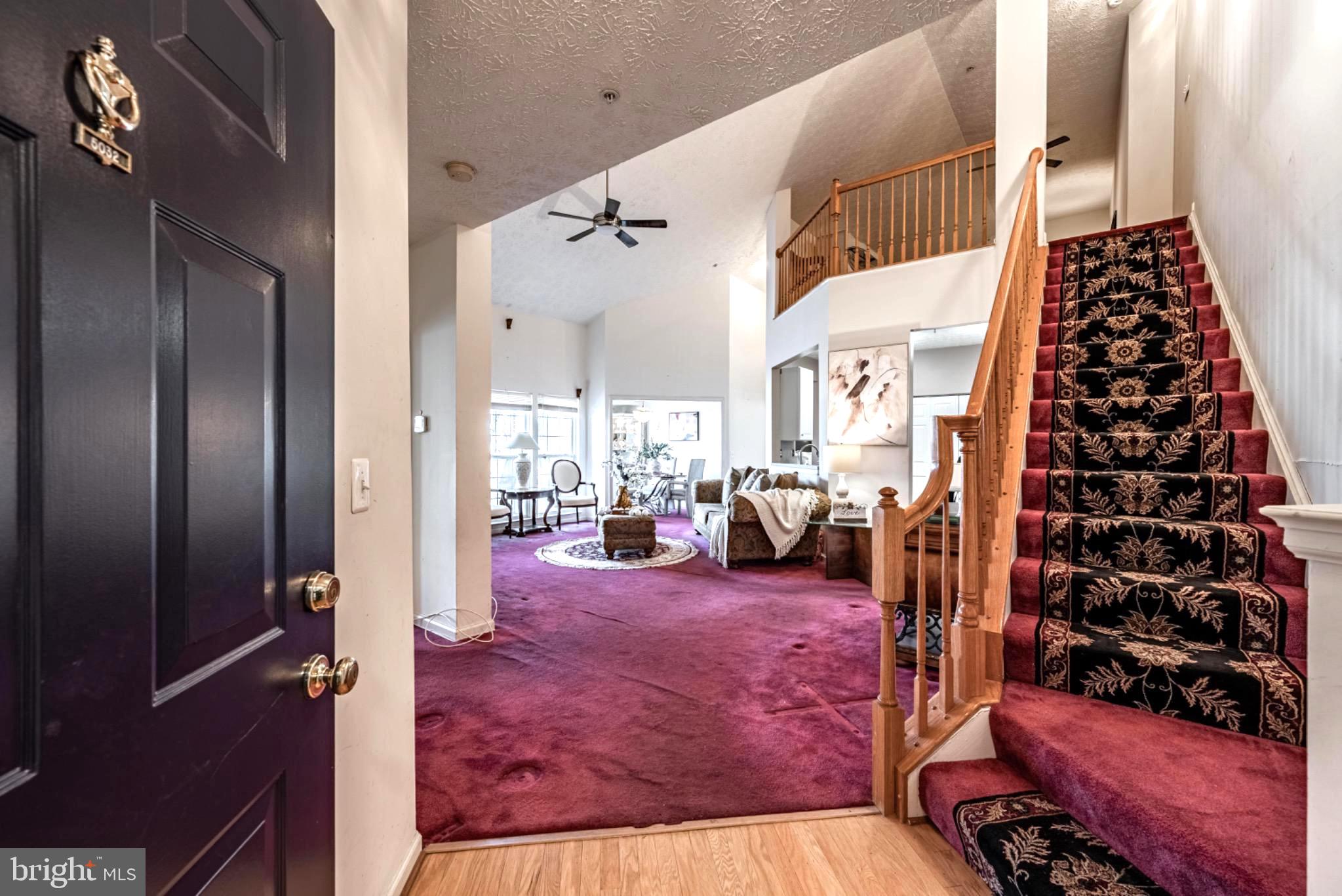 5032 Brightleaf Court, Unit 5032 Rosedale, MD 21237 - Photo 4 of 18 Inviting entryway with vibrant hues.