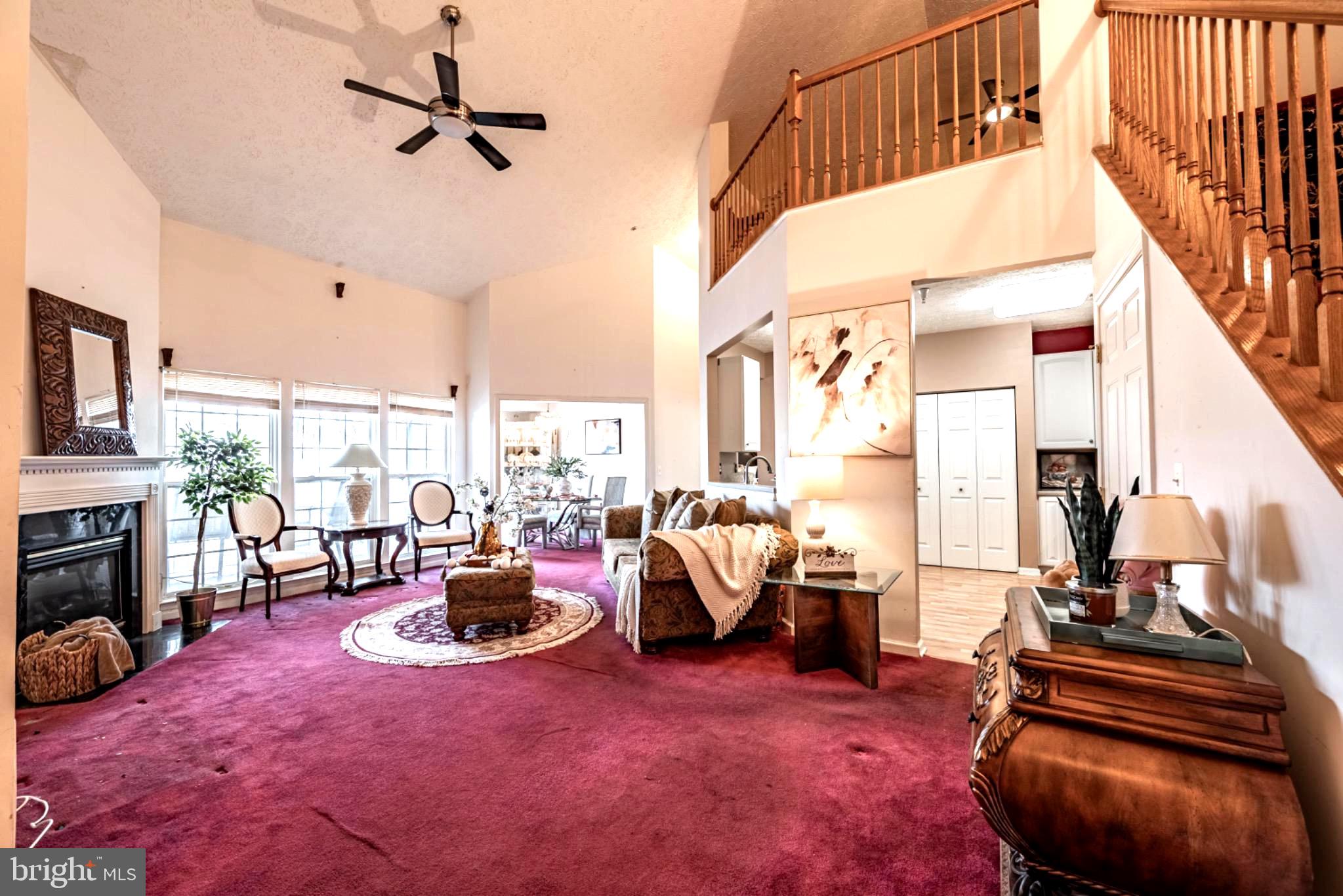 5032 Brightleaf Court, Unit 5032 Rosedale, MD 21237 - Photo 5 of 18 Spacious living area with natural light.