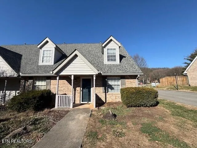 $1,600 | 3301 Trace Court, Knoxville, TN 37912