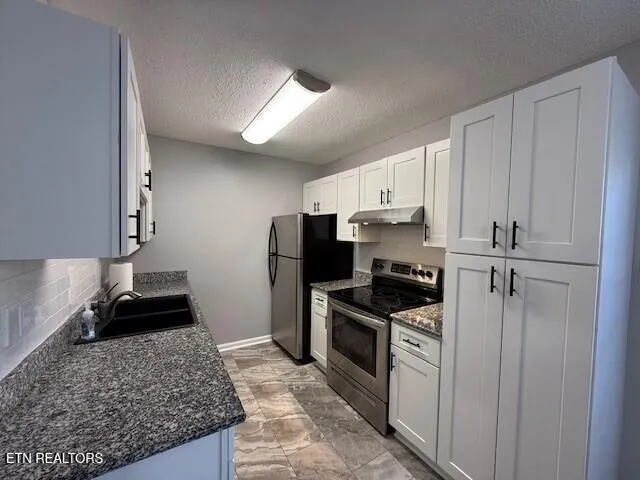 $1,600 | 3301 Trace Court, Knoxville, TN 37912