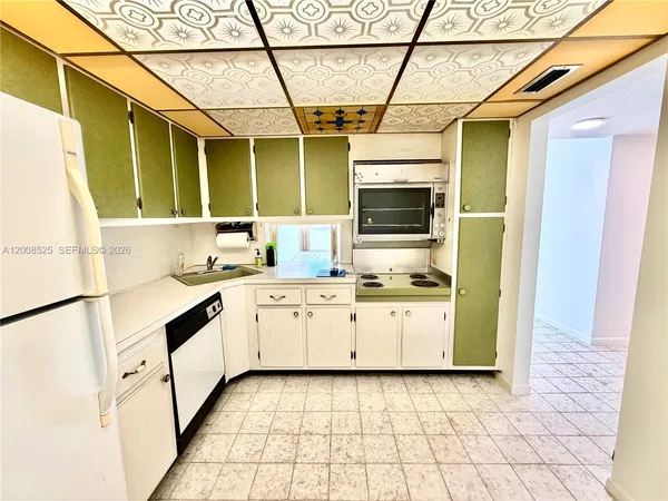 $1,950 | 1410 South Ocean Drive, Unit 607, Hollywood, FL 33019