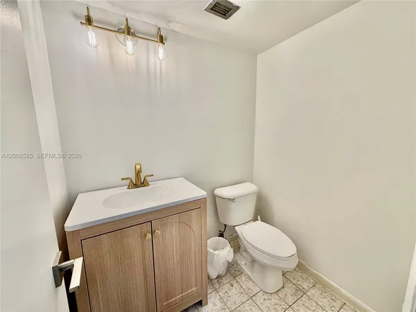 $1,950 | 1410 South Ocean Drive, Unit 607, Hollywood, FL 33019