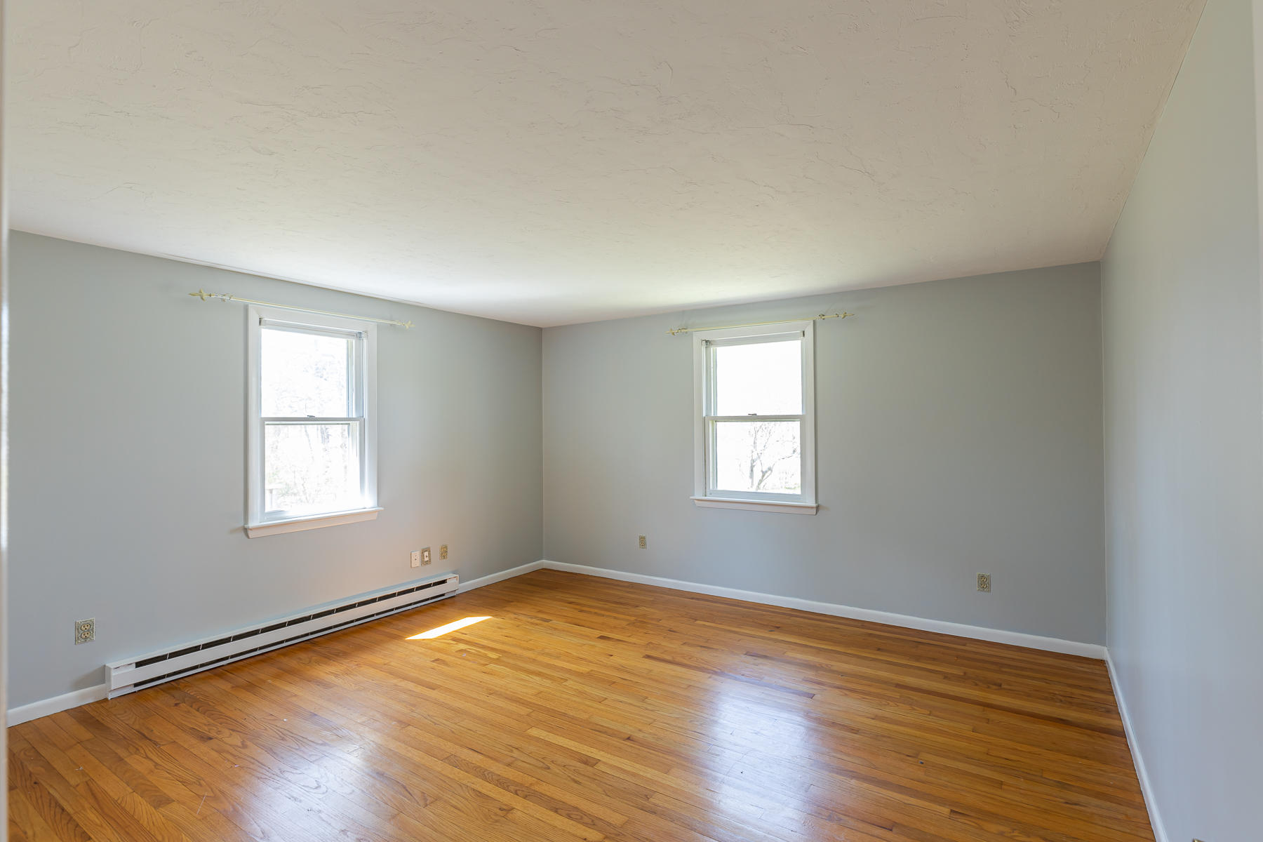 324 Cotuit Road Sandwich, MA 02563 - Photo 17 of 33 324CotuitRdSandwich-2362