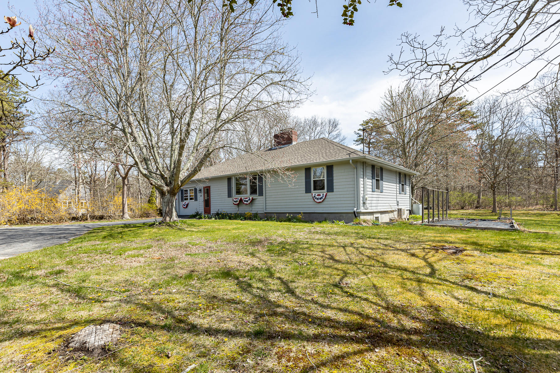 324 Cotuit Road Sandwich, MA 02563 - Photo 3 of 33 324CotuitRdSandwich-2411