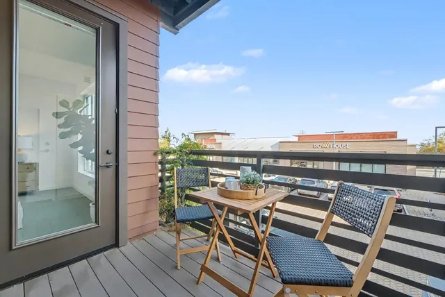 $1,599,000 | 400 El Camino Real, Unit 107, Belmont, CA 94002