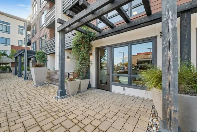 $1,599,000 | 400 El Camino Real, Unit 107, Belmont, CA 94002
