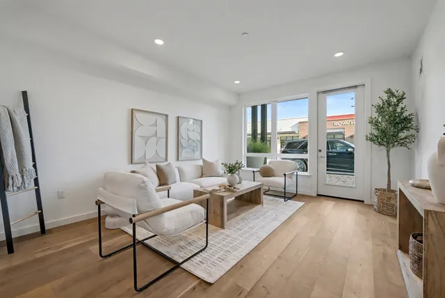 $1,599,000 | 400 El Camino Real, Unit 107, Belmont, CA 94002