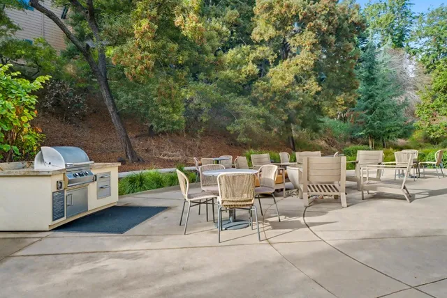 $1,599,000 | 400 El Camino Real, Unit 107, Belmont, CA 94002