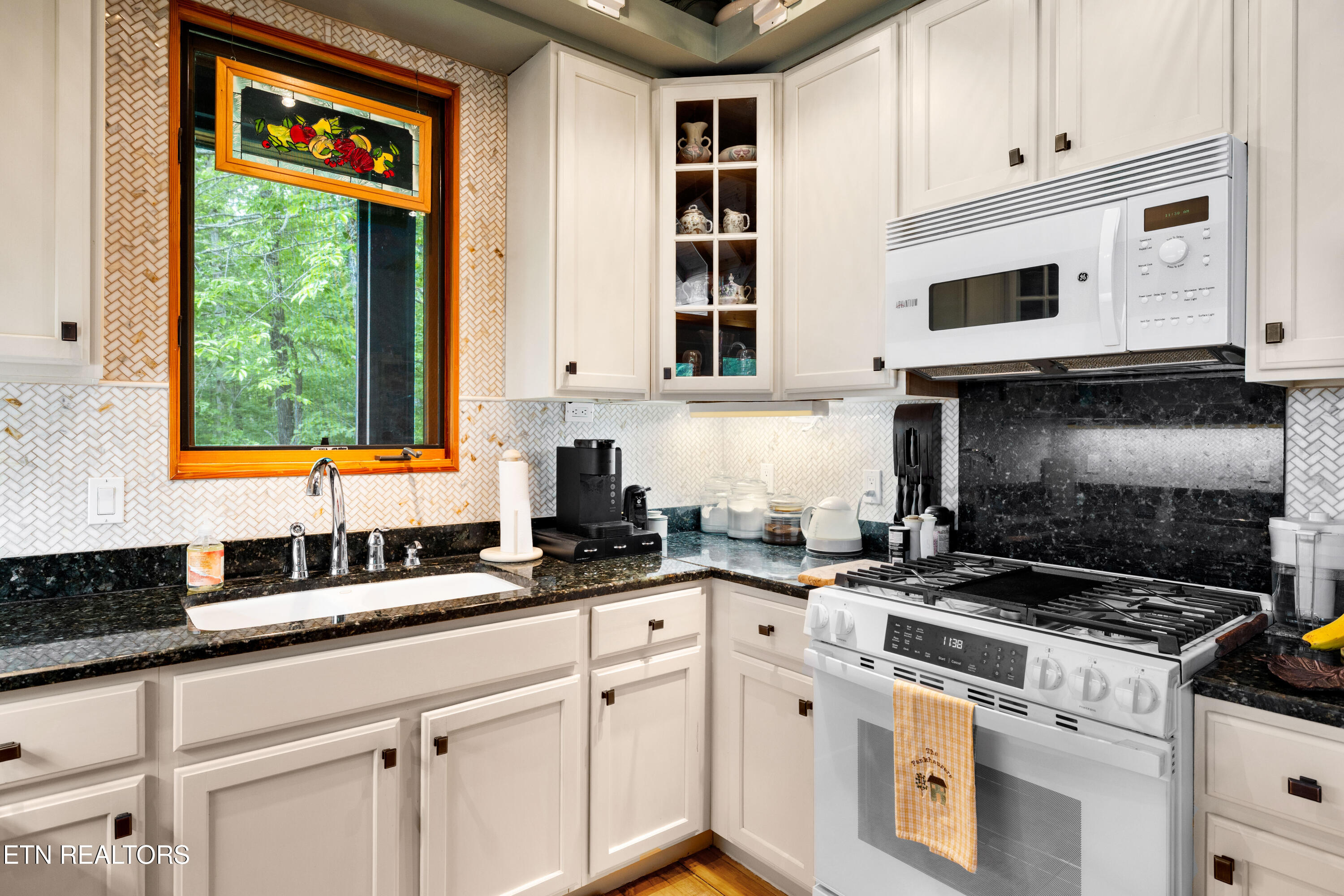 1139 Reagan Valley Road Tellico Plains, TN 37385 - Photo 18 of 57 1139ReaganValleyRdTP-54