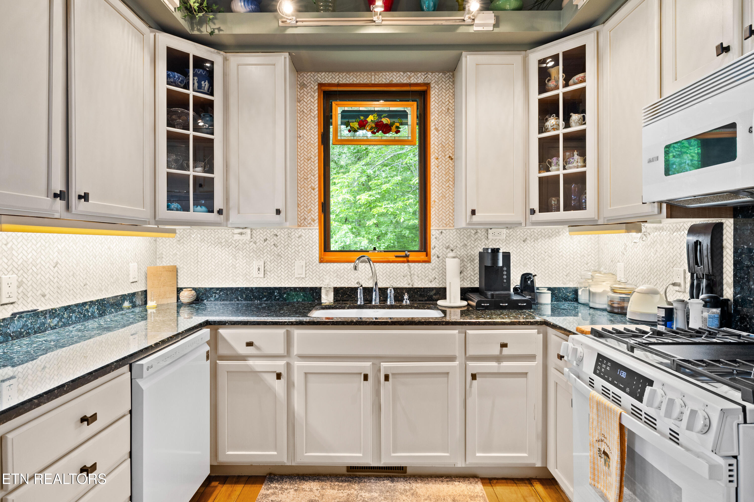 1139 Reagan Valley Road Tellico Plains, TN 37385 - Photo 19 of 57 1139ReaganValleyRdTP-53