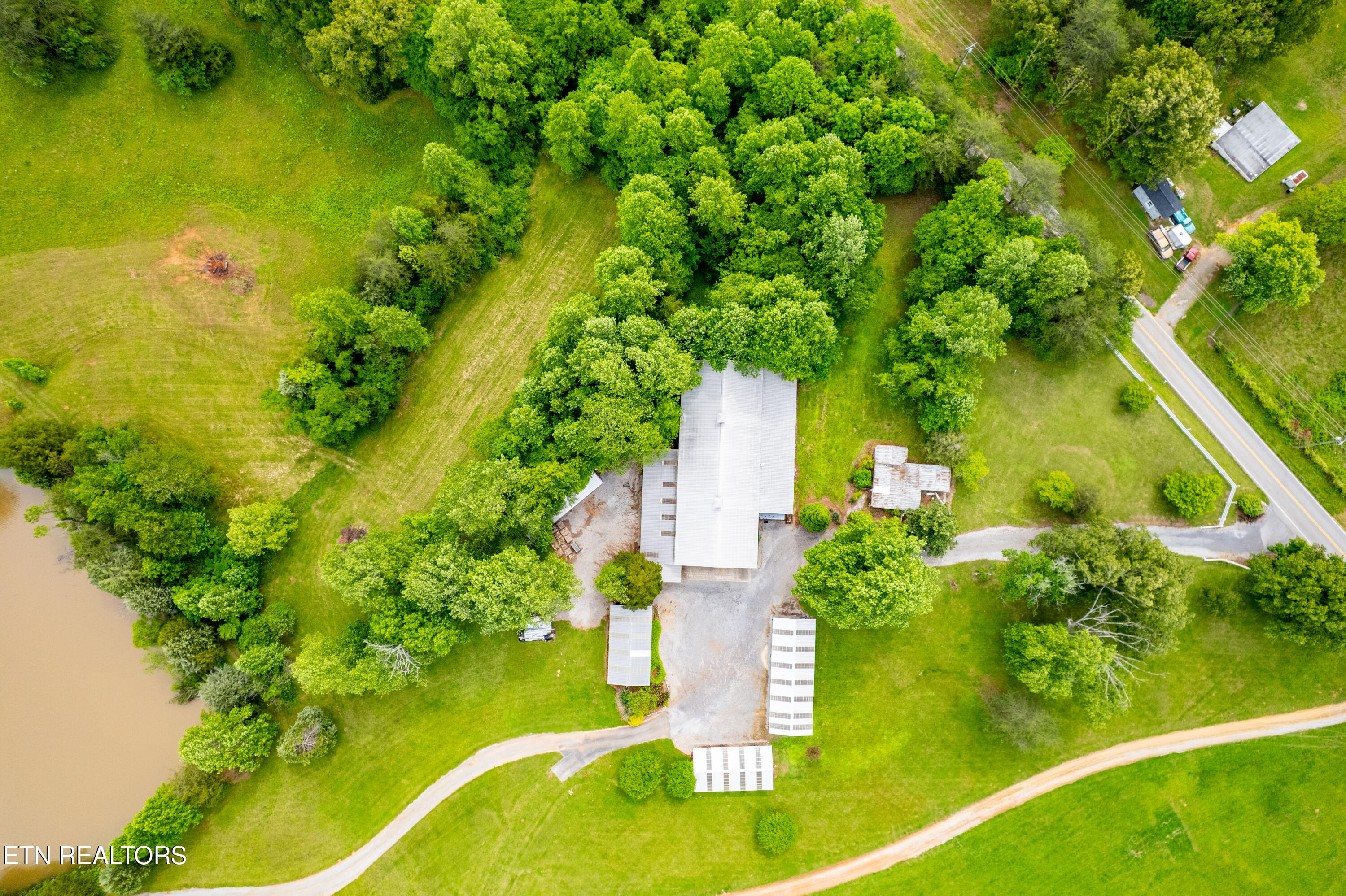 1139 Reagan Valley Road Tellico Plains, TN 37385 - Photo 46 of 57 1139ReaganValleyRdTP-82