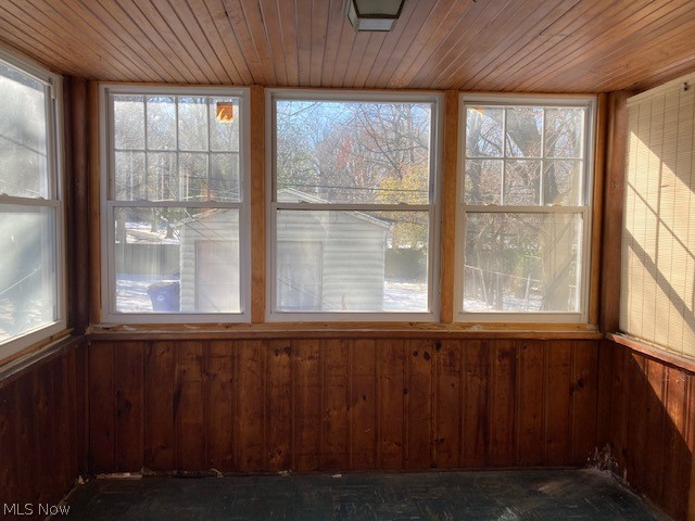 1858 Lakeview Road Cleveland, OH 44112 - Photo 6 of 26 Gallery Image 6
