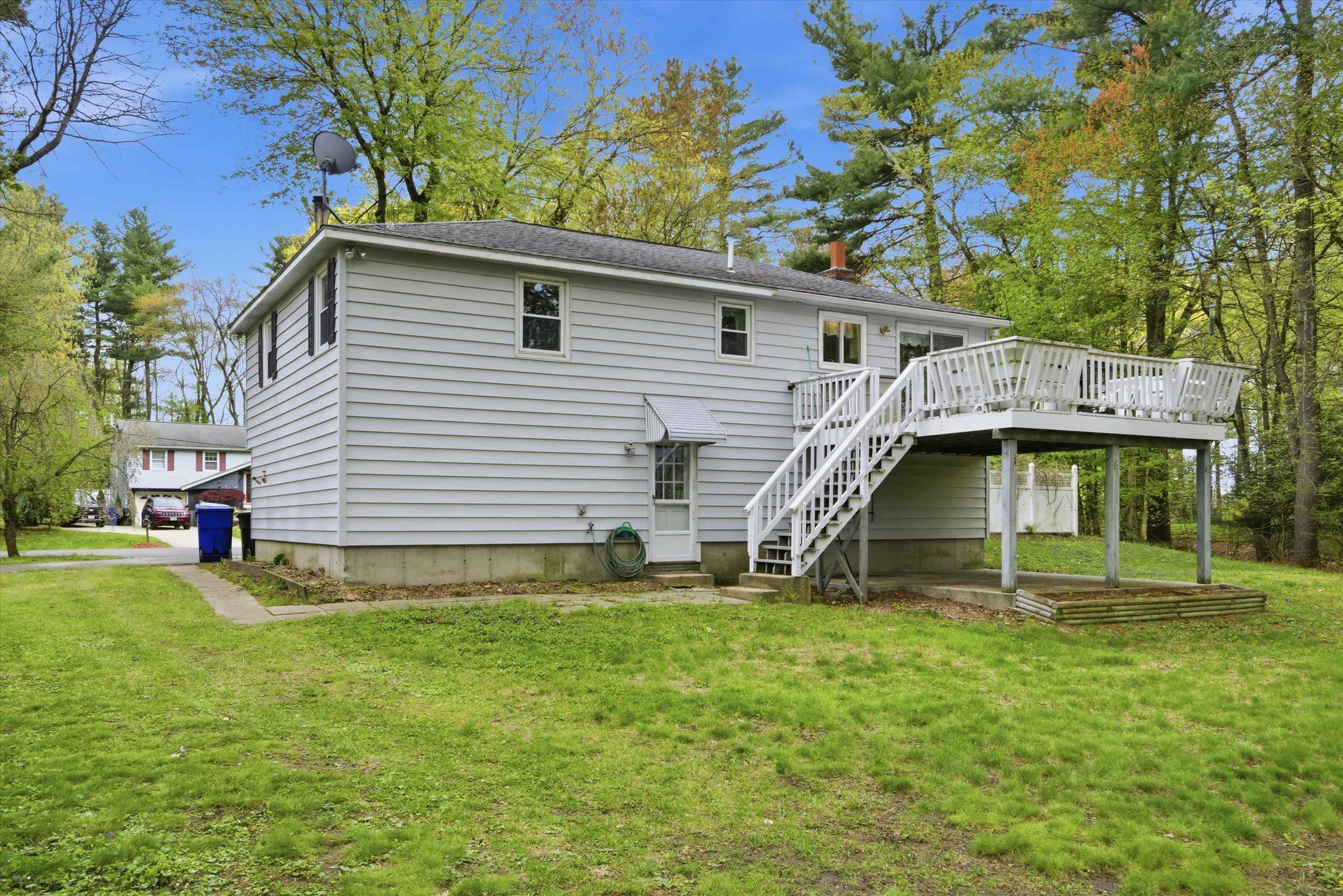 4 Timothy Lane Hudson, NH 03051 - Photo 41 of 53