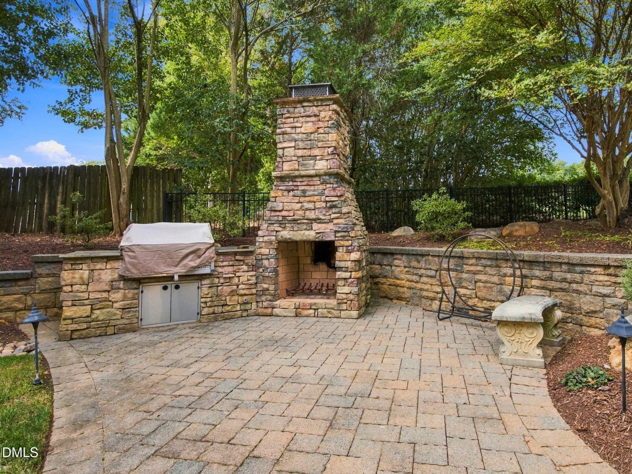 6701 Foxfire Place Raleigh, NC 27615 - Photo 39 of 44 11