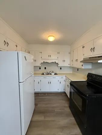 $1,300 | 2206 Country Club Lane, Unit B, Columbia, TN 38401