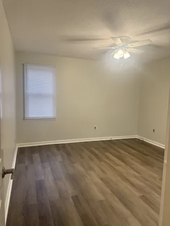 $1,300 | 2206 Country Club Lane, Unit B, Columbia, TN 38401