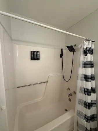 $1,300 | 2206 Country Club Lane, Unit B, Columbia, TN 38401