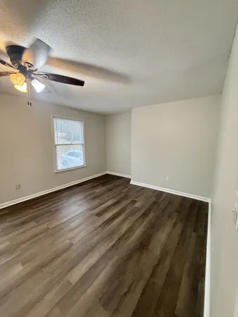 $1,300 | 2206 Country Club Lane, Unit B, Columbia, TN 38401