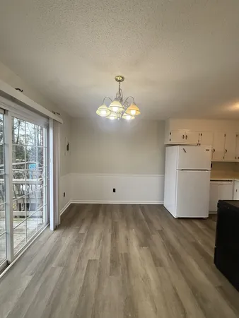 $1,300 | 2206 Country Club Lane, Unit B, Columbia, TN 38401