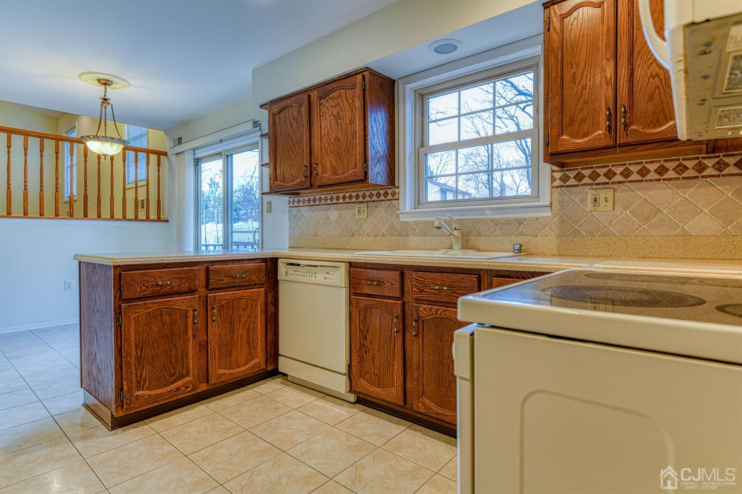 43 Pinecrest Road Somerset, NJ 08873 - Photo 15 of 34 a utility room with sink dryer and washer