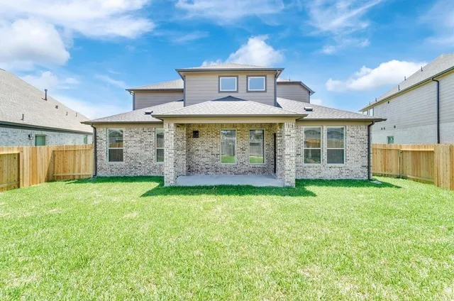 $2,800 | 18906 Whistling Oaks Drive, Houston, TX 77084