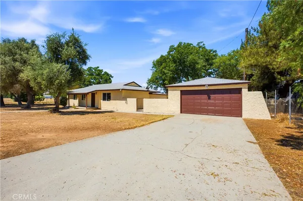 $839,900 | 21820 Cajalco Road, Perris, CA 92570