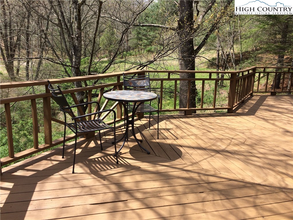 462 Halsey Knob Road Sparta, NC 28675 - Photo 2 of 23 Gallery Image 2