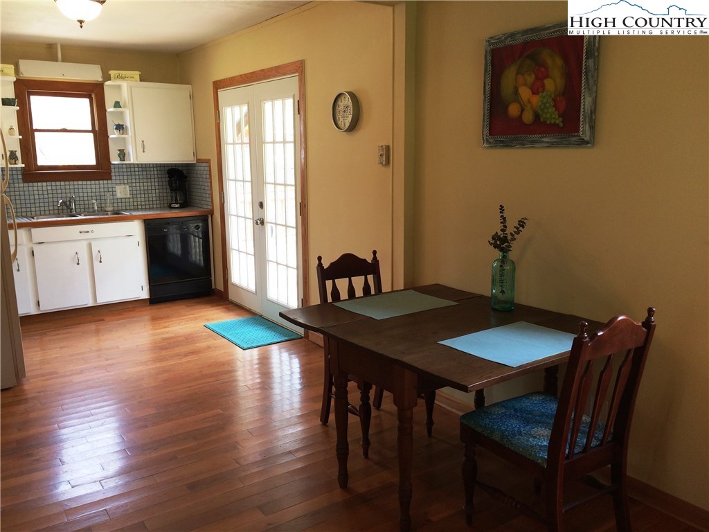 462 Halsey Knob Road Sparta, NC 28675 - Photo 6 of 23 Gallery Image 6