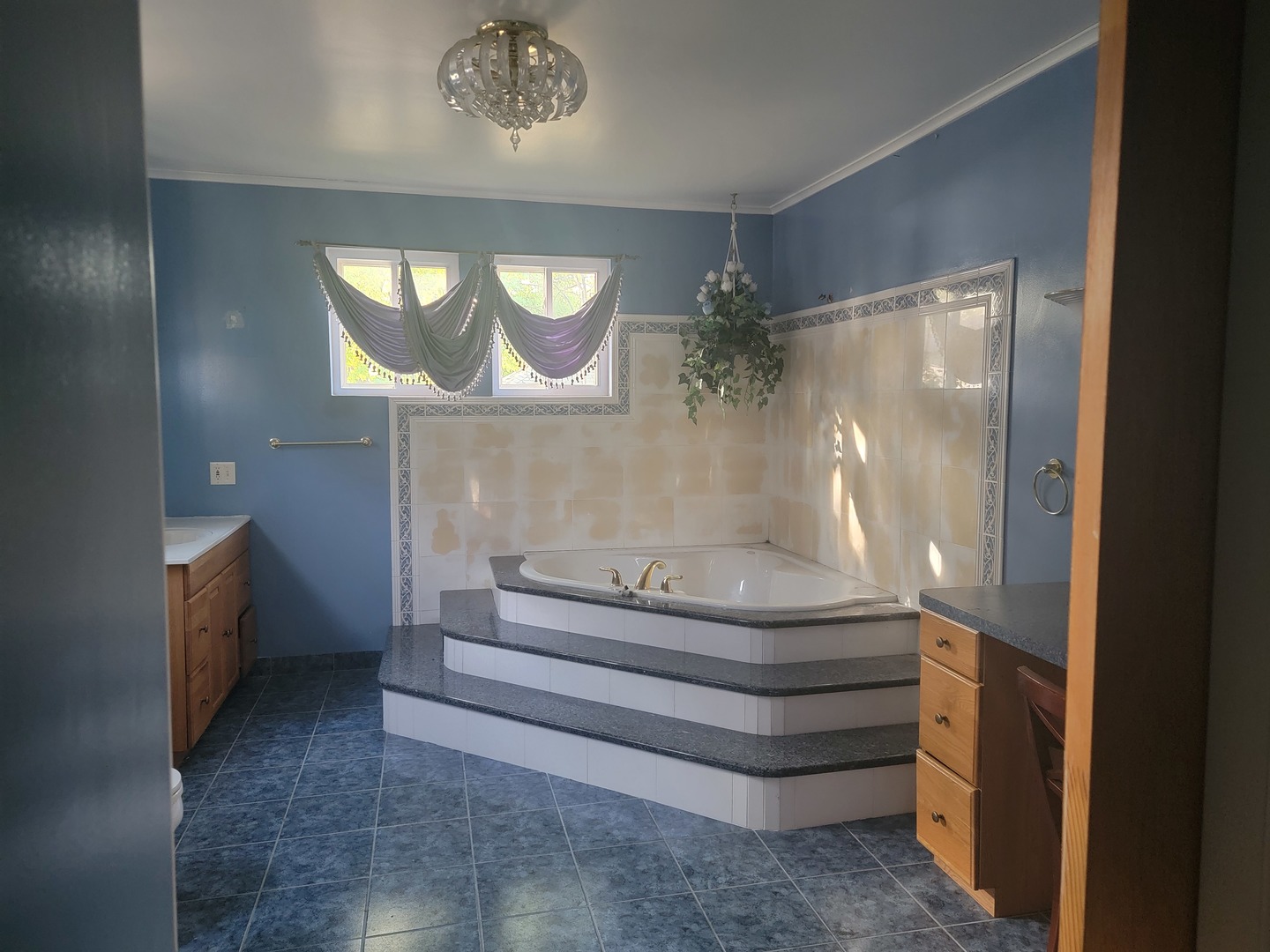 46 North Central Avenue Chicago, IL 60644 - Photo 14 of 24 a bathroom with a toilet and a shower