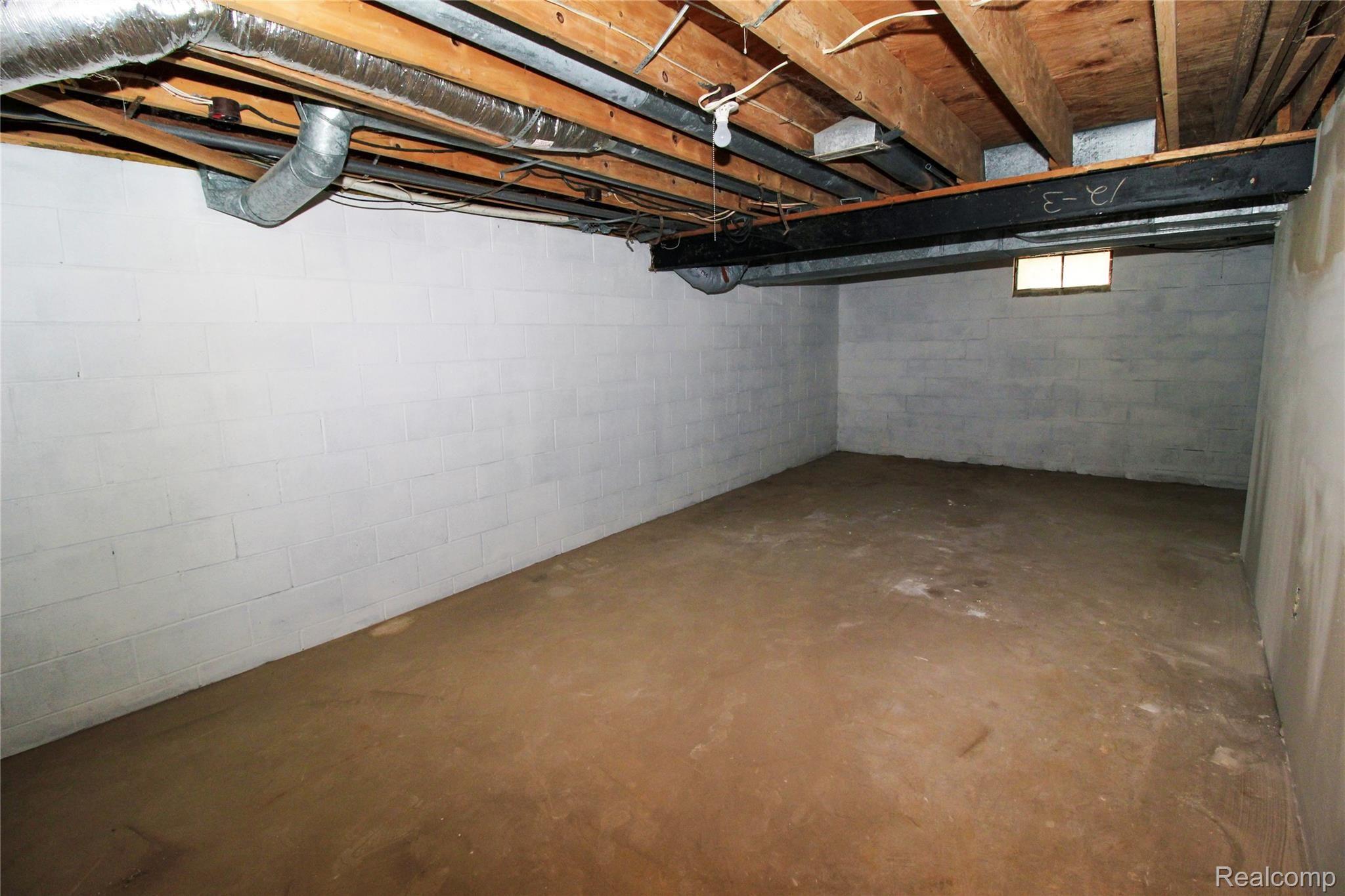 9032 East Bristol Road Davison, MI 48423 - Photo 42 of 62 Basement.jpg