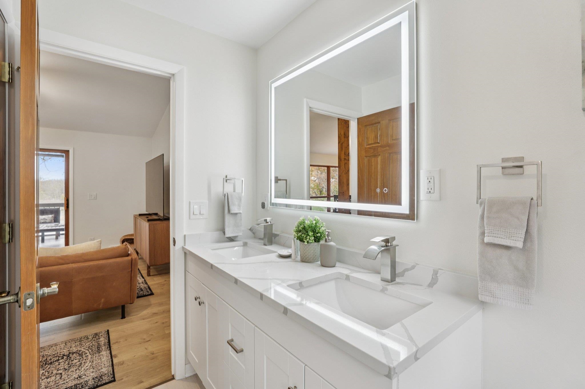 N5630 Thunderbird Road Portage, WI 53901 - Photo 14 of 35