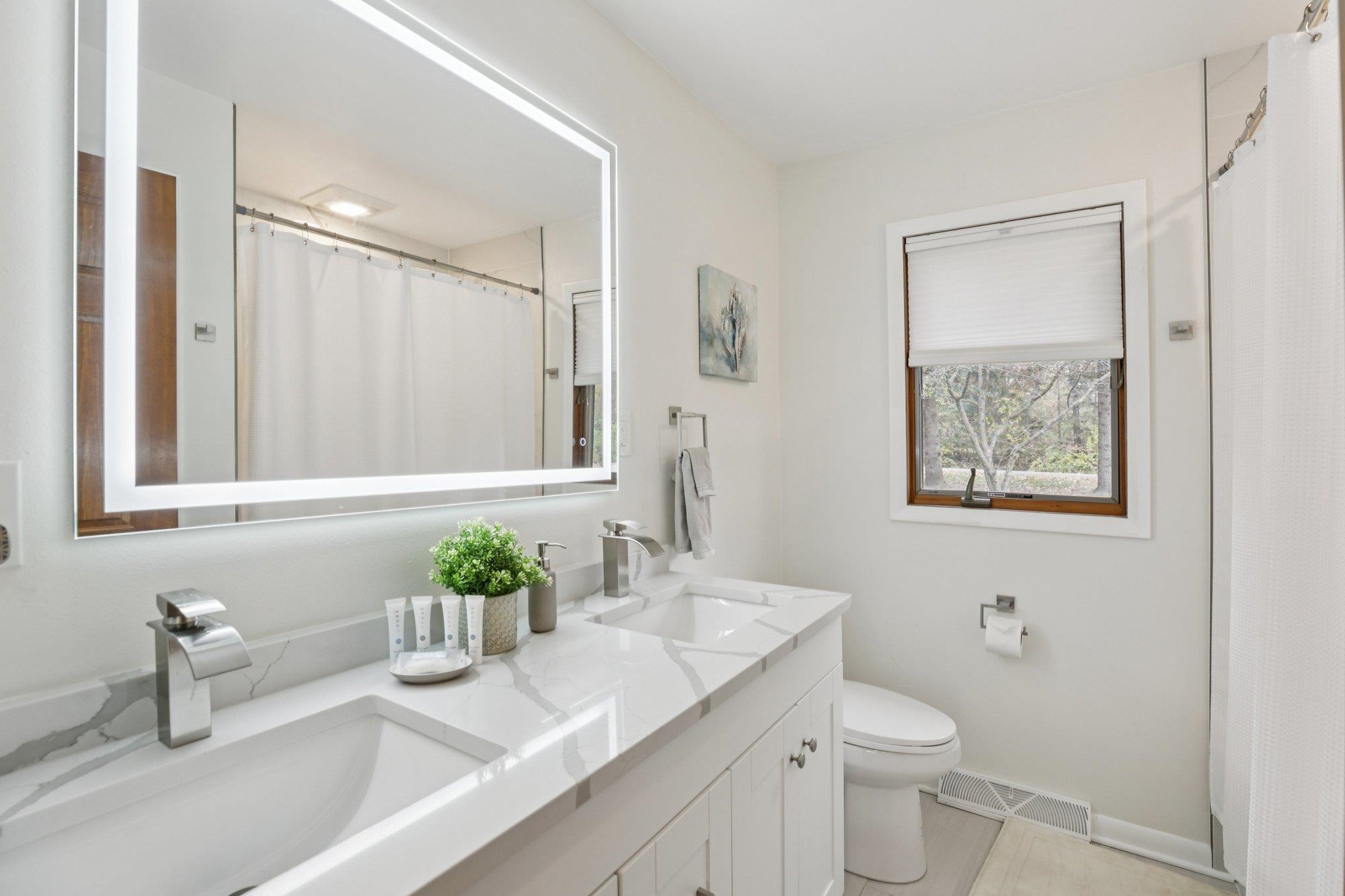 N5630 Thunderbird Road Portage, WI 53901 - Photo 14 of 27