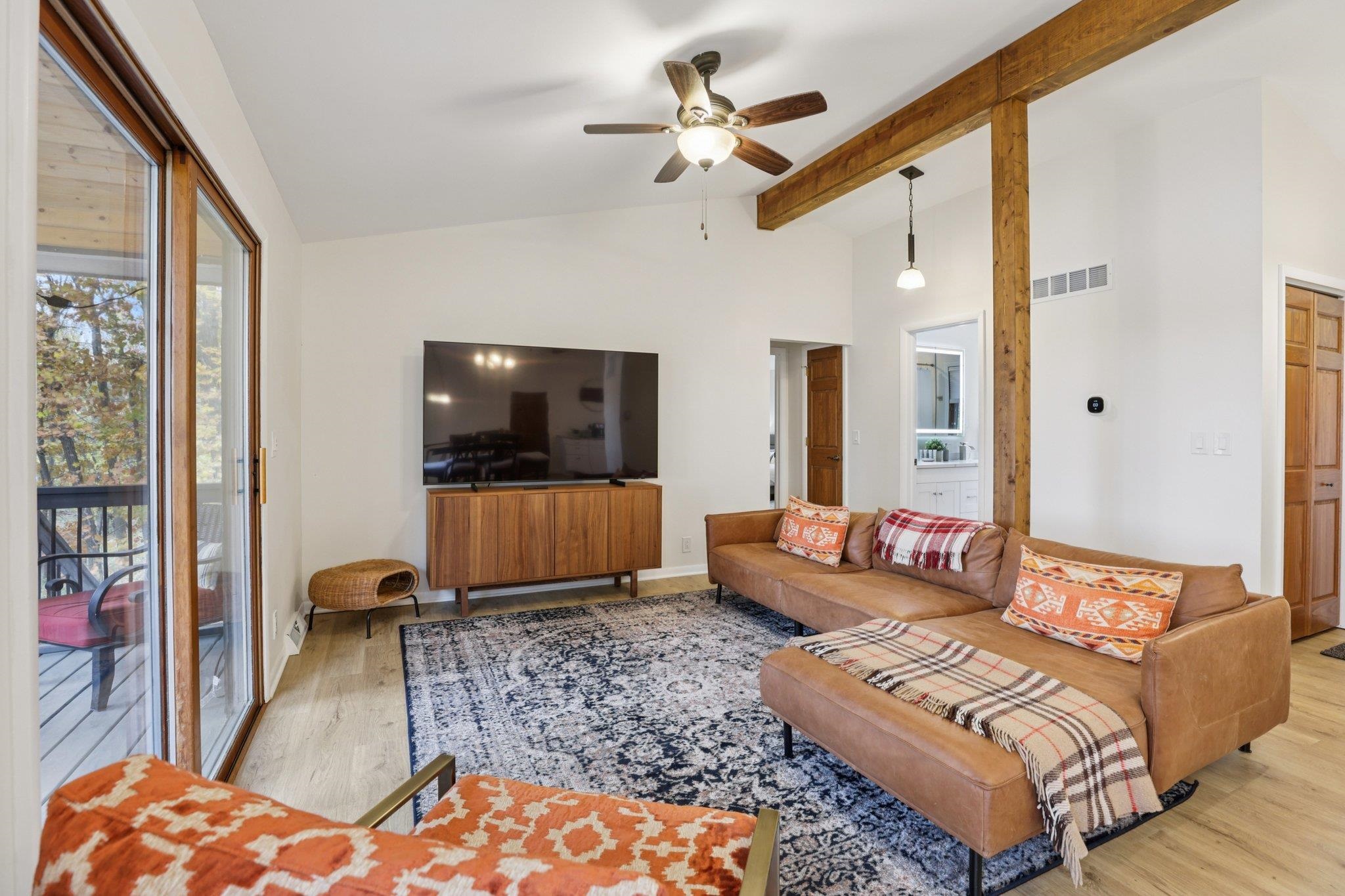 N5630 Thunderbird Road Portage, WI 53901 - Photo 10 of 27