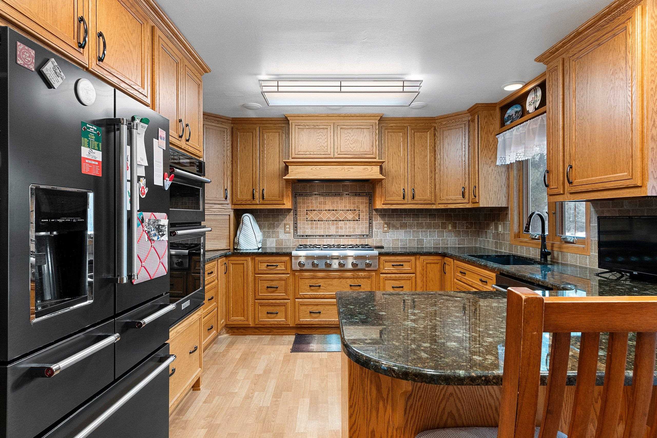 1007 Schabow Street Gresham, WI 54128 - Photo 23 of 90