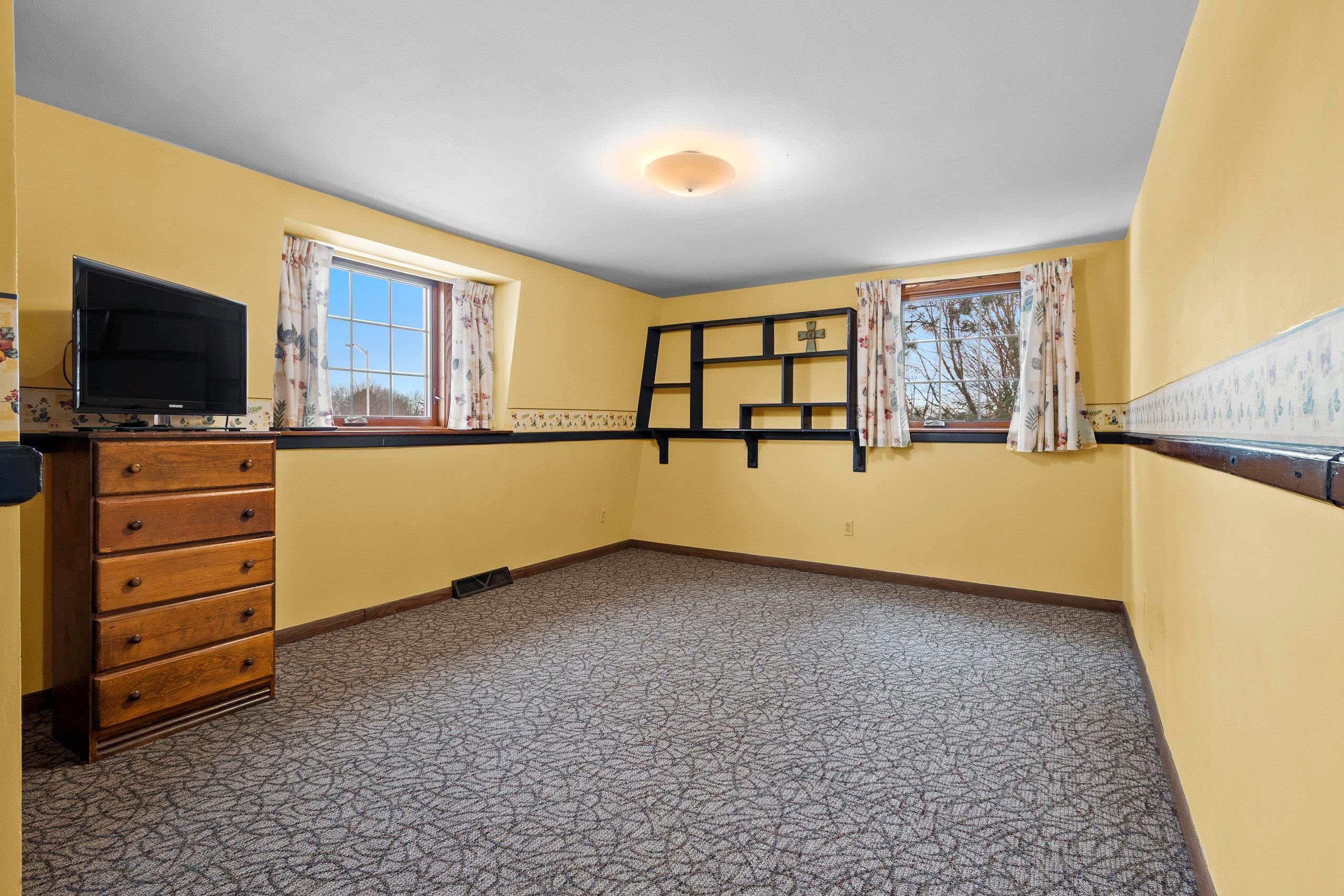 1007 Schabow Street Gresham, WI 54128 - Photo 37 of 90