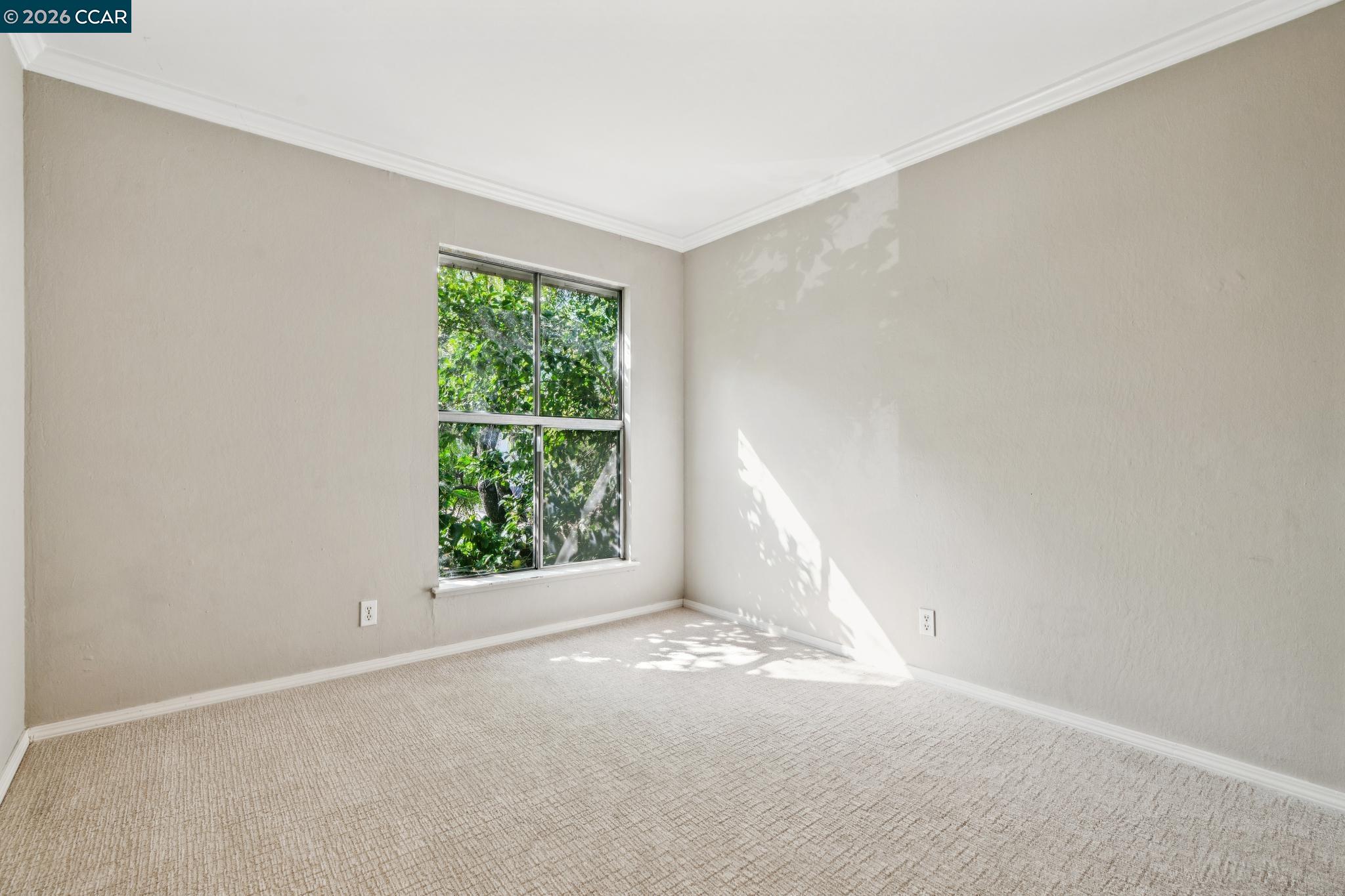 2035 Sierra Road, Unit 4 Concord, CA 94518 - Photo 17 of 28