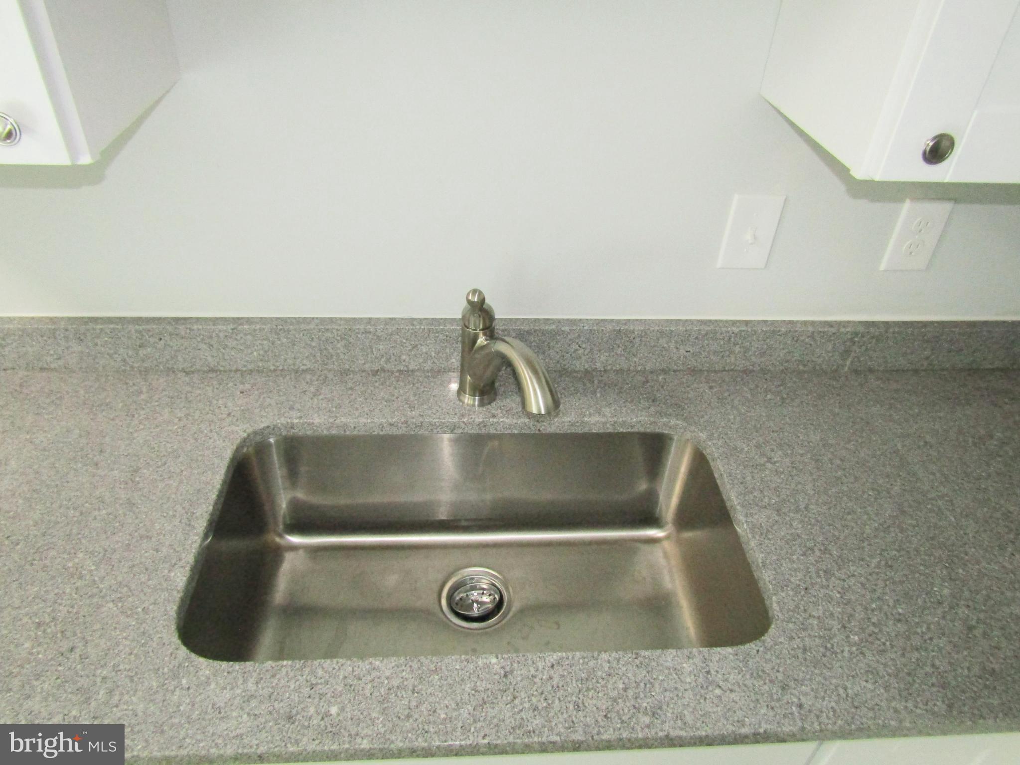 5707 Shady Side Road Churchton, MD 20733 - Photo 8 of 53 Gallery Image 8