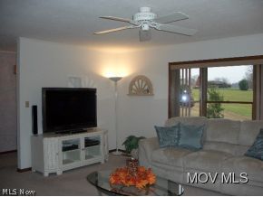 211 Sugar Grove Road St. Marys, WV 26170 - Photo 4 of 24 FORMAL LIVING