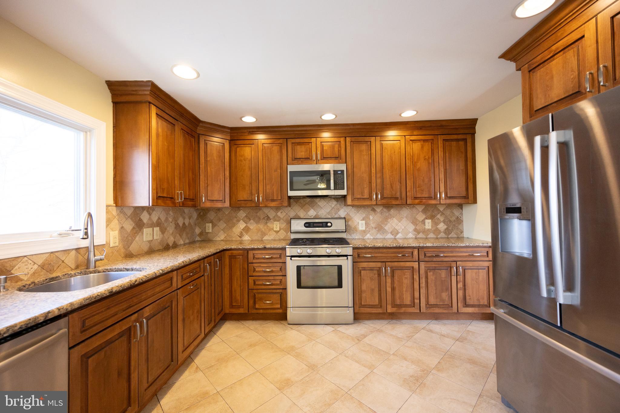 14 North Fork Road Clementon, NJ 08021 - Photo 7 of 34