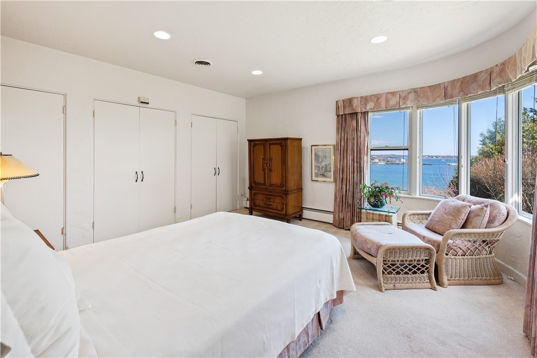 775 Boston Neck Road Narragansett, RI 02882 - Photo 29 of 47