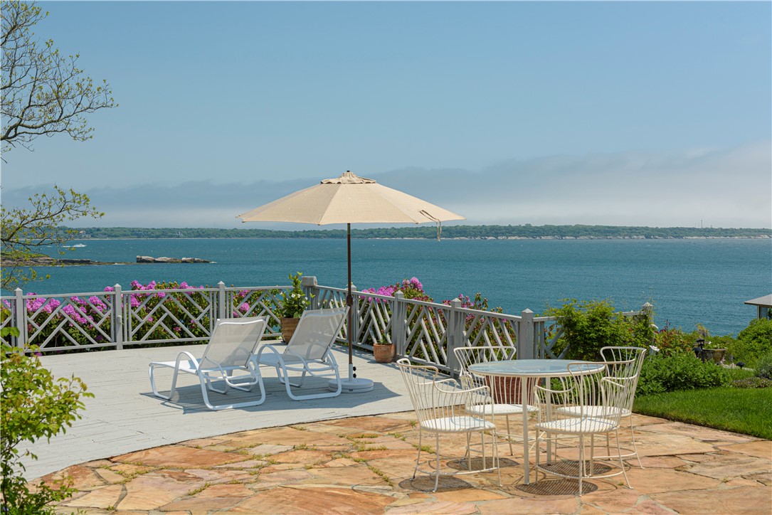 775 Boston Neck Road Narragansett, RI 02882 - Photo 6 of 47