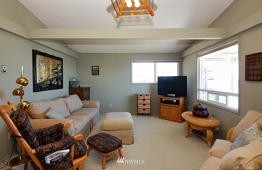 2867 North Bluff Road Greenbank, WA 98253 - Photo 17 of 25 Gallery Image 17