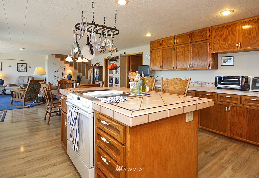 2867 North Bluff Road Greenbank, WA 98253 - Photo 8 of 25 Gallery Image 8