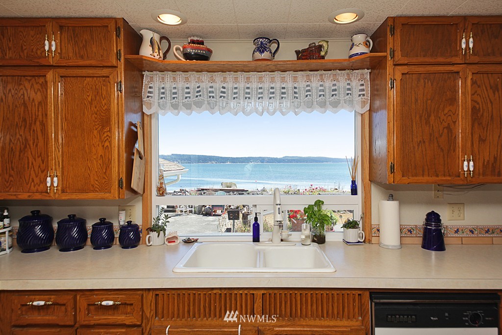 2867 North Bluff Road Greenbank, WA 98253 - Photo 9 of 25 Gallery Image 9