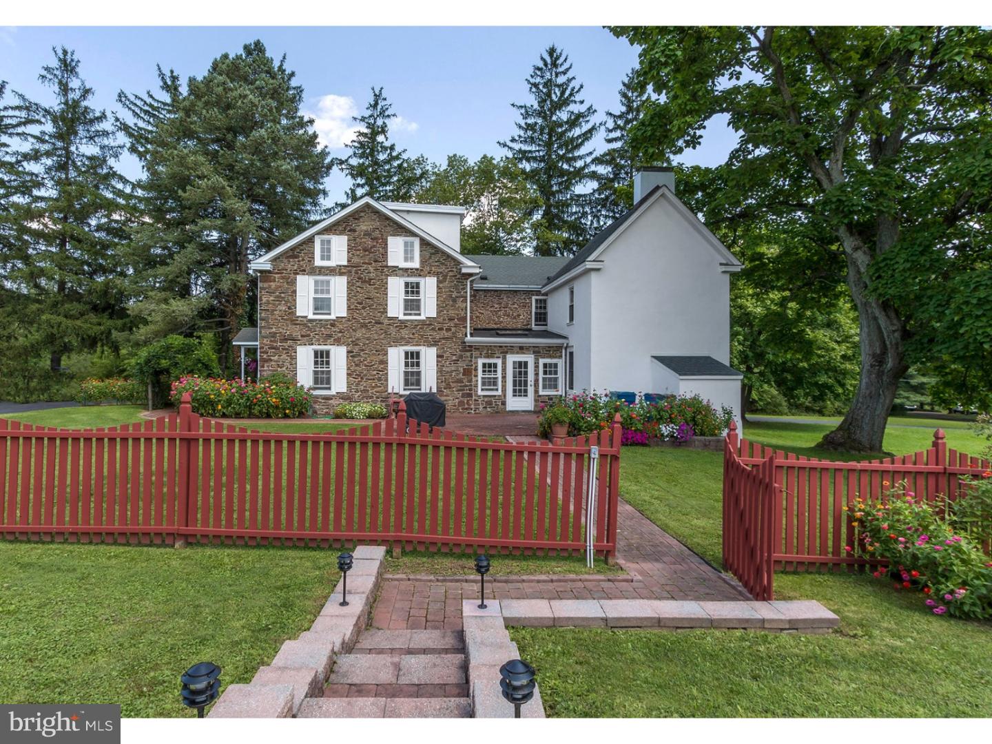 522 Welcome House Road Perkasie, PA 18944 - Photo 3 of 25