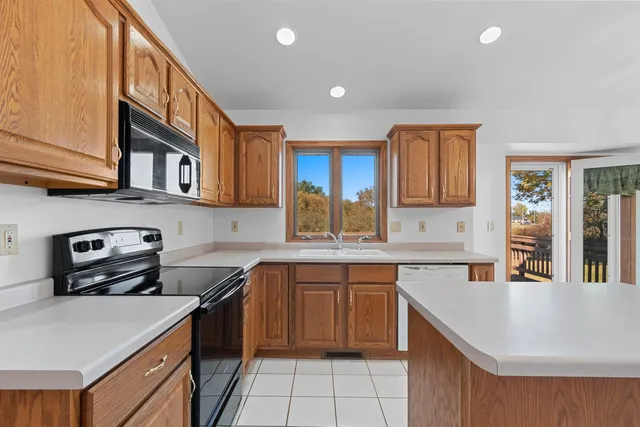 $499,900 | 3910 Monroe Road, De Pere, WI 54115