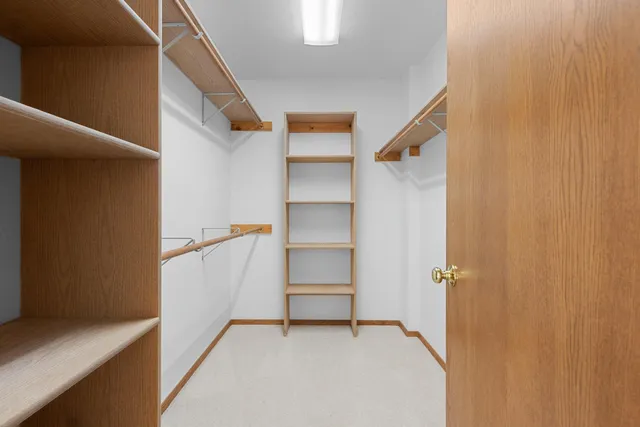 $499,900 | 3910 Monroe Road, De Pere, WI 54115