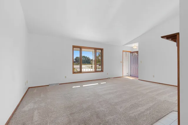 $499,900 | 3910 Monroe Road, De Pere, WI 54115